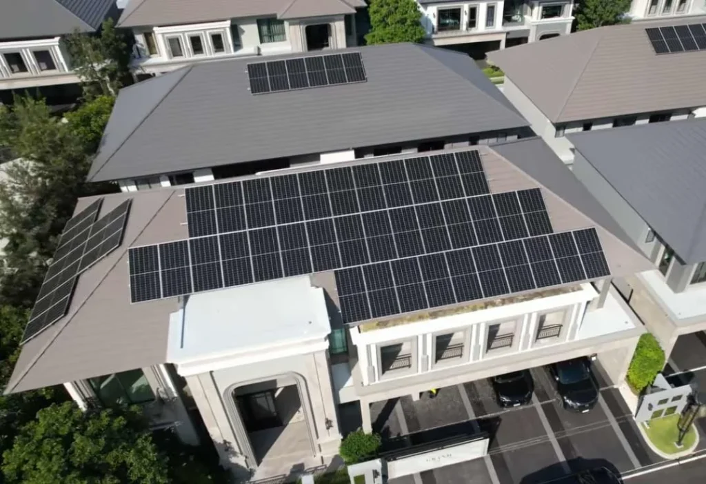 คุณสเตฟาน Antiheo ติดตั้ง Micro Inverter