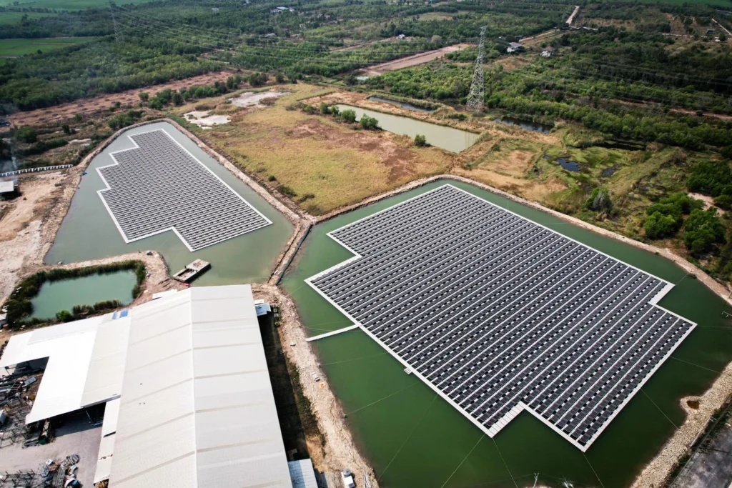 โซลาร์ลอยน้ำ